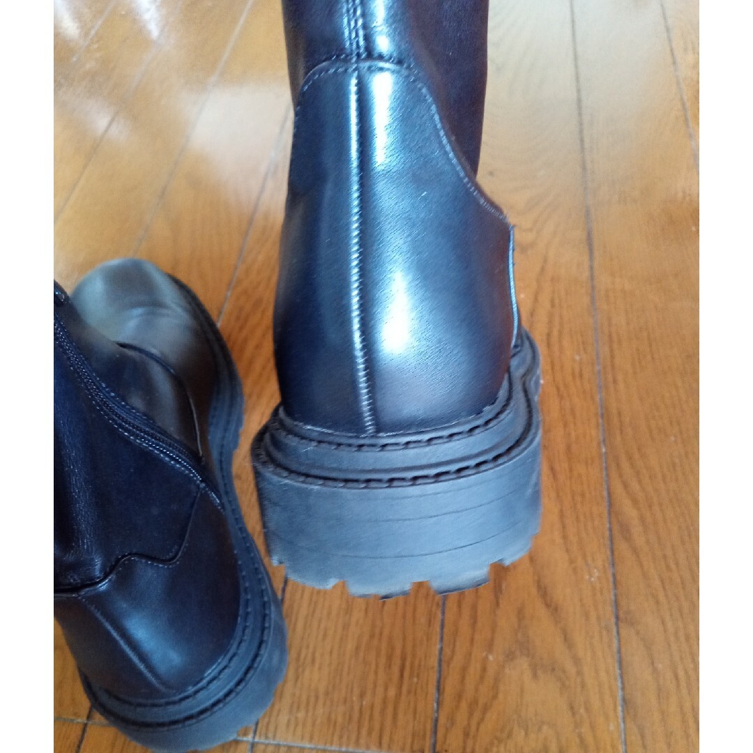 GU(ジーユー)のguボリュームソールストレッチブーツ👢美品 レディースの靴/シューズ(ブーツ)の商品写真