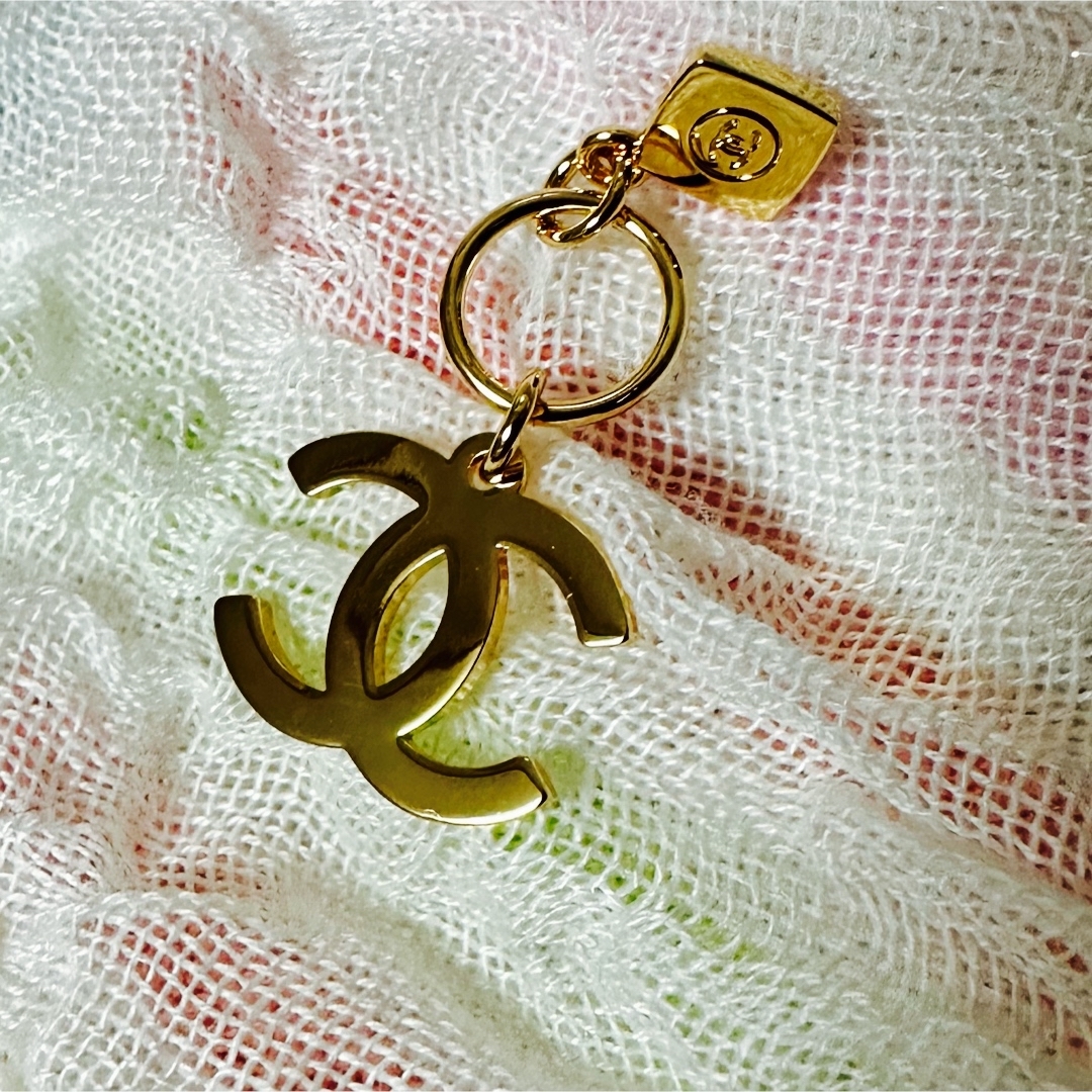 シャネル CHANEL アクセサリー キーホルダー 未使用 リボン付き