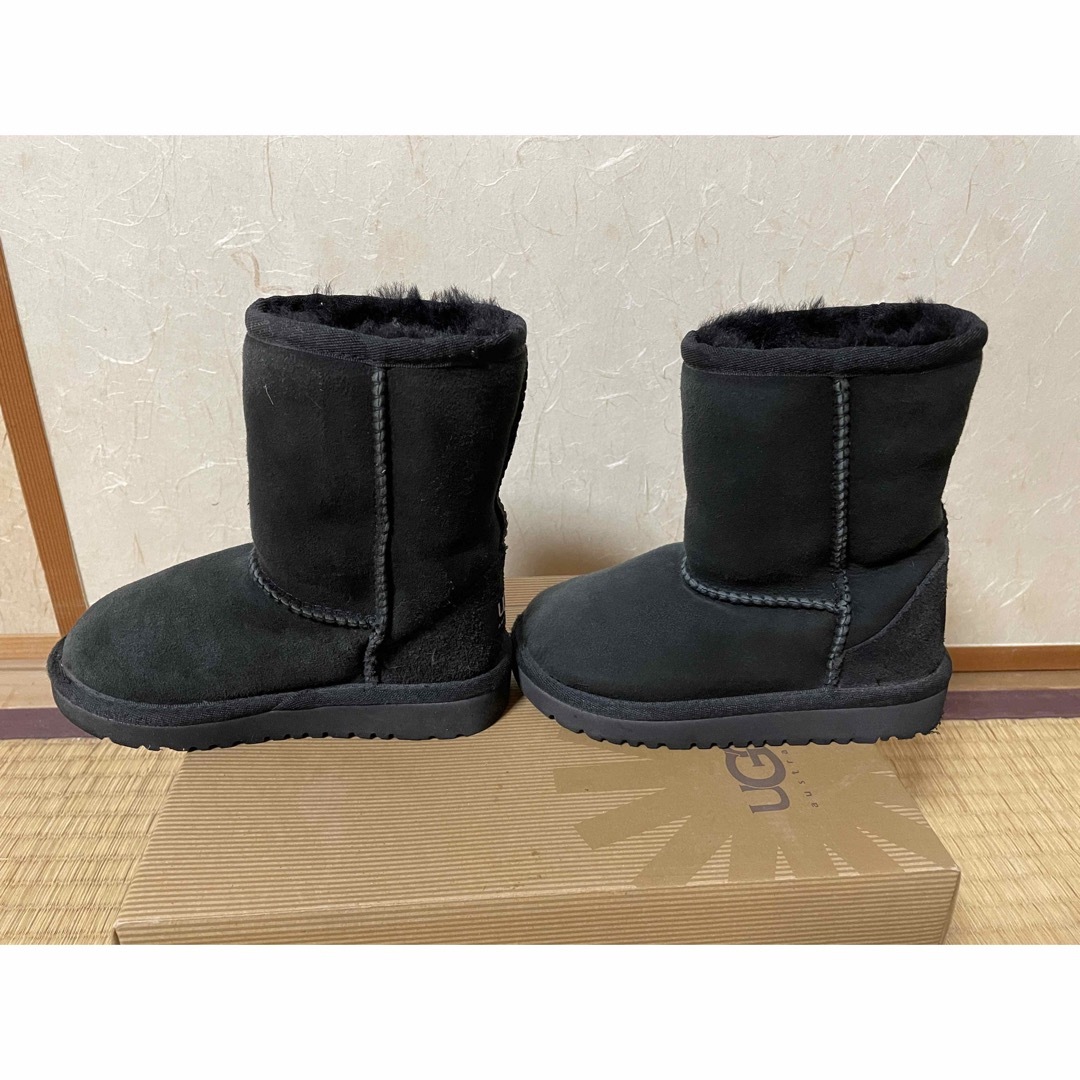 UGG T Classic トドラーブーツ - ブーツ