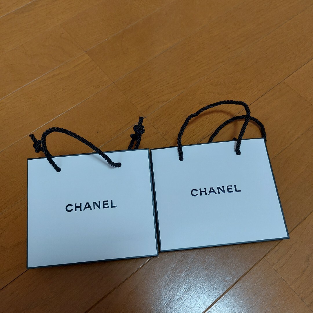 CHANEL(シャネル)のCHANEL紙袋 レディースのバッグ(エコバッグ)の商品写真