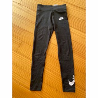 ナイキ(NIKE)のNIKE ナイキ　レギンス　M150cm 美品　黒　タイツ(パンツ/スパッツ)