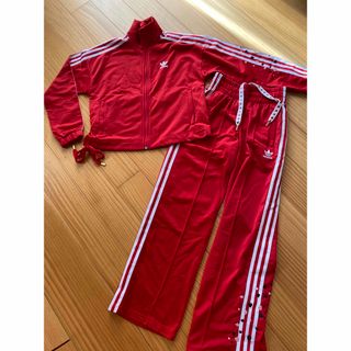 アディダス(adidas)のadidas アディダス　レディース　ジャージ　セットアップ　美品　上M下S(セット/コーデ)