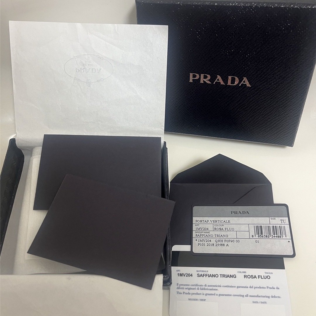 PRADA(プラダ)の＊PRADA＊専用 レディースのファッション小物(財布)の商品写真