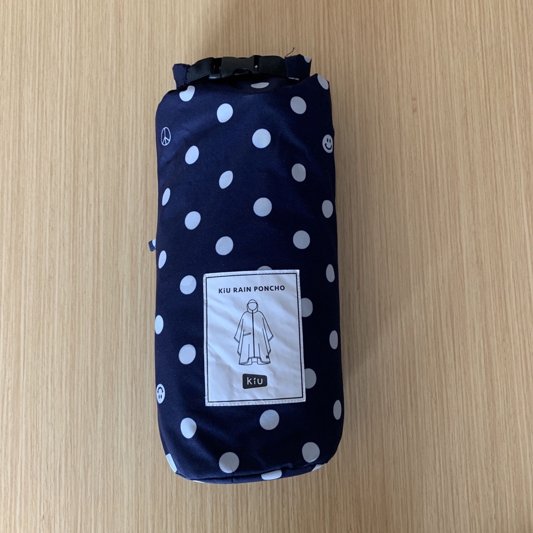 KiU(キウ)のKiU レインポンチョ　紺色　可愛い レディースのファッション小物(レインコート)の商品写真