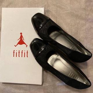 フィットフィット(fitfit)のfitfit ブラックフラットシューズ(ローファー/革靴)