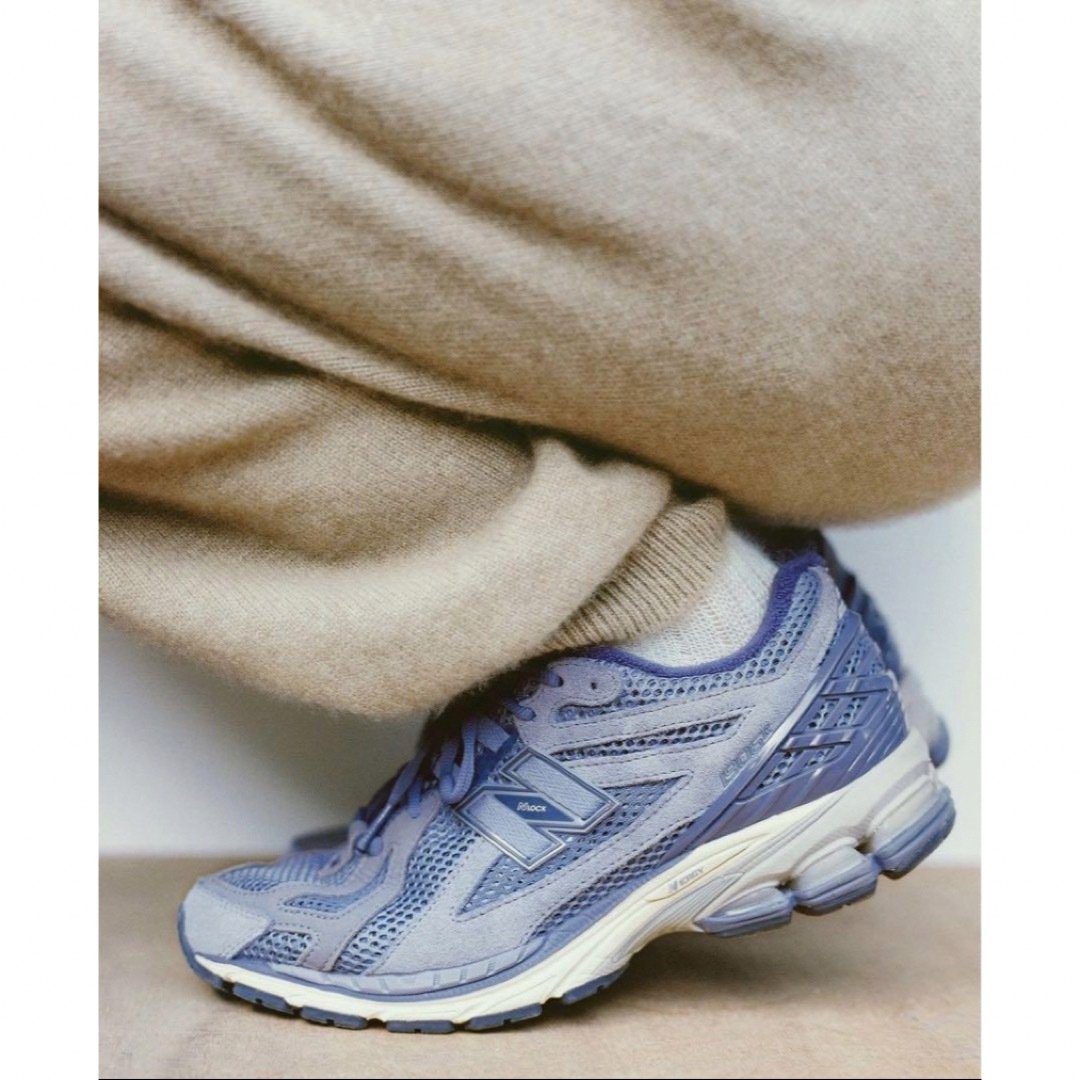 AURALEE(オーラリー)のAURALEE × New Balance 1906R "Blue" メンズの靴/シューズ(スニーカー)の商品写真