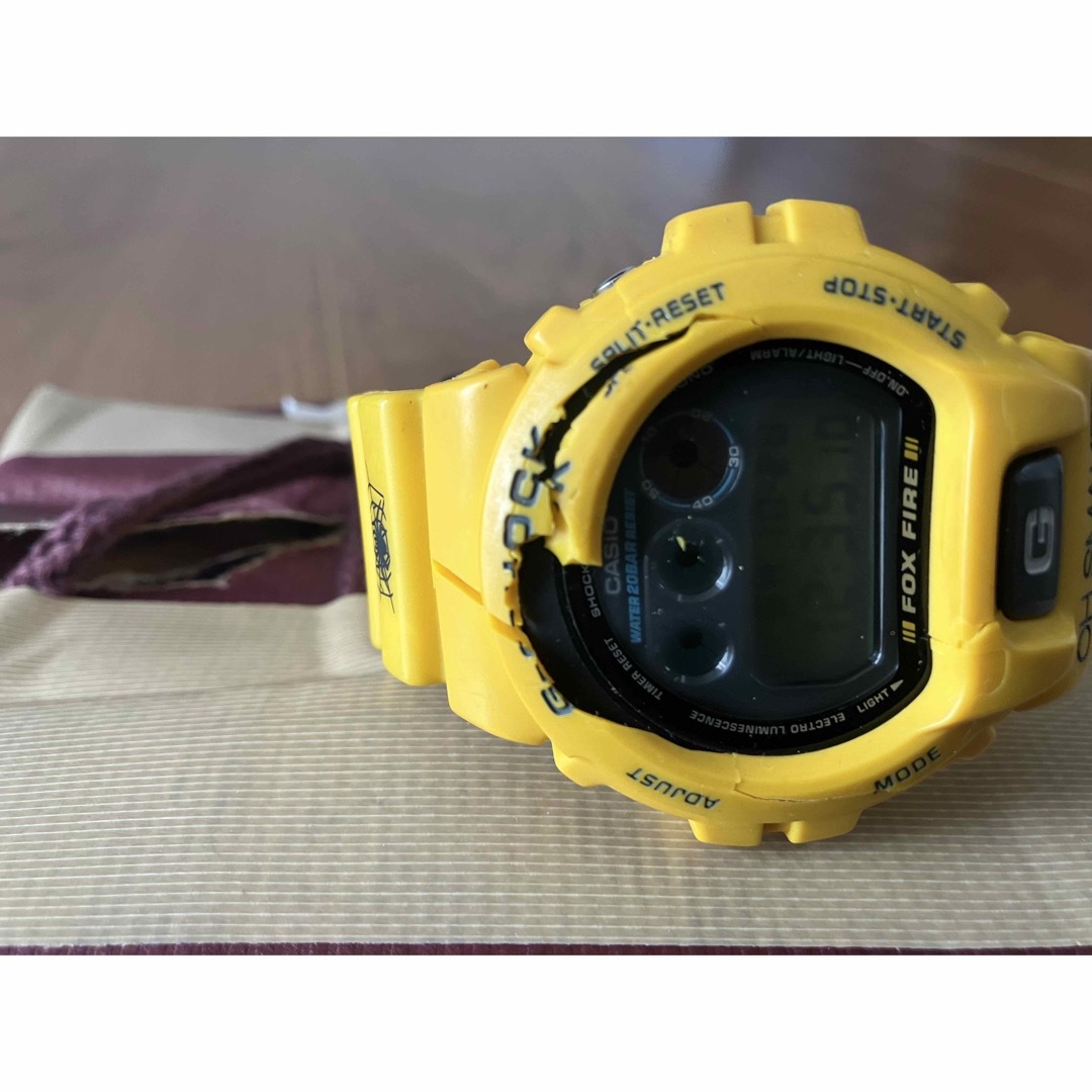 G-SHOCK(ジーショック)の（確認用）G-SHOCK デジタル時計 イエロー DW-6900 メンズの時計(腕時計(デジタル))の商品写真