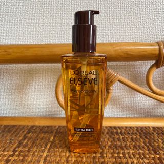 ロレアルパリ(L'Oreal Paris)のロレアルパリ エクストラオーディナリー オイル エクストラ リッチ フィニッシュ(トリートメント)