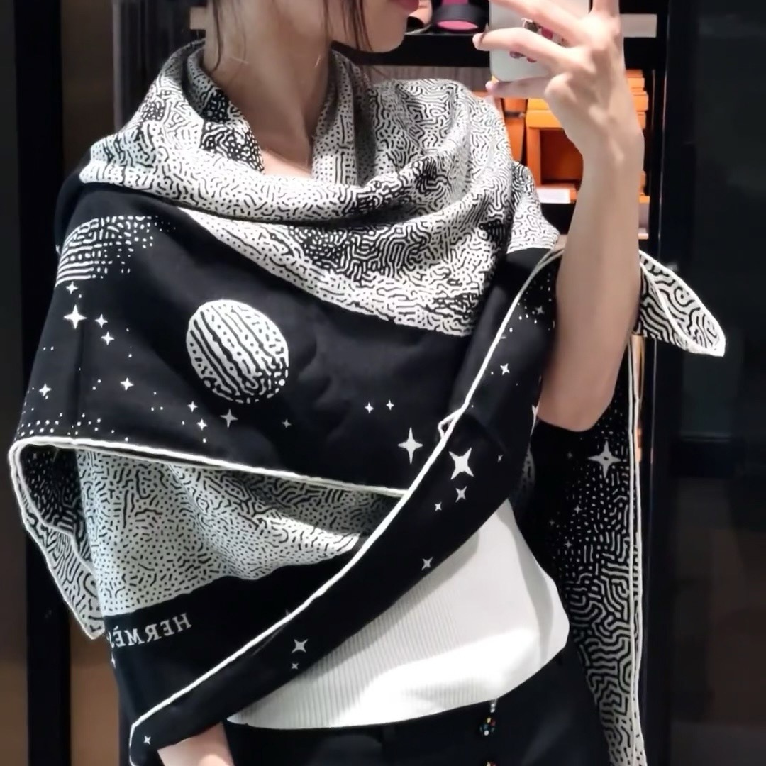 Hermes - 【新品未使用】エルメス カレジェアン 《クレール・ドゥ Hermes - 【新品未使用】エルメス カレジェアン 《クレール・ドゥ