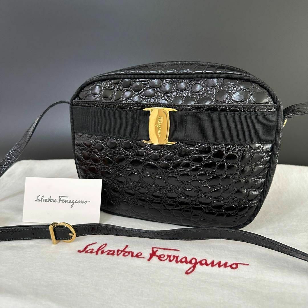 フェラガモ Ferragamo ショルダーバッグ ヴァラリボン ガンチーニ