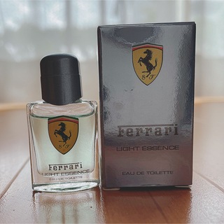 フェラーリ(Ferrari)の【送料無料】【フェラーリ】ライトエッセンス オードトワレ4ml(香水(男性用))