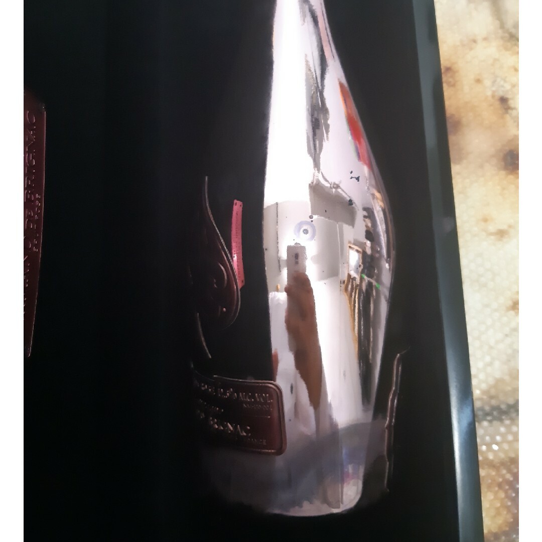 アルマン・ド・ブリニャック(アルマンドブリニャック)のアルマンドブリーニャックロゼ　化粧箱付き　カバーあり　キズあり 食品/飲料/酒の酒(シャンパン/スパークリングワイン)の商品写真