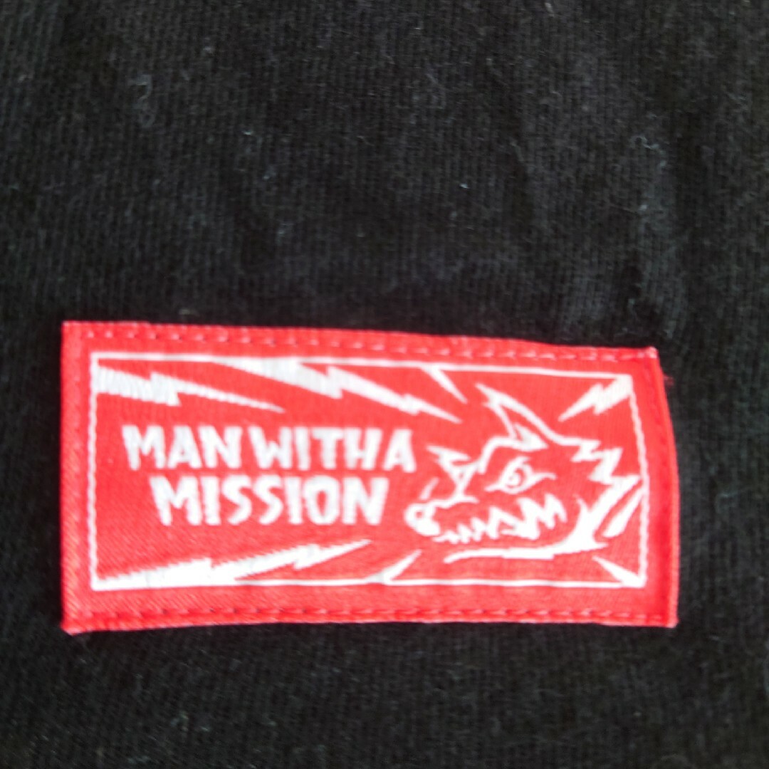 MAN WITH A MISSION(マンウィズアミッション)のMAN WITH A MISSION　100％MEET Tシャツ　XL エンタメ/ホビーのタレントグッズ(ミュージシャン)の商品写真