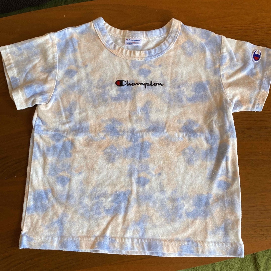 Champion(チャンピオン)のチャンピオン　Tシャツ　サイズ110  キッズ/ベビー/マタニティのキッズ服女の子用(90cm~)(Tシャツ/カットソー)の商品写真