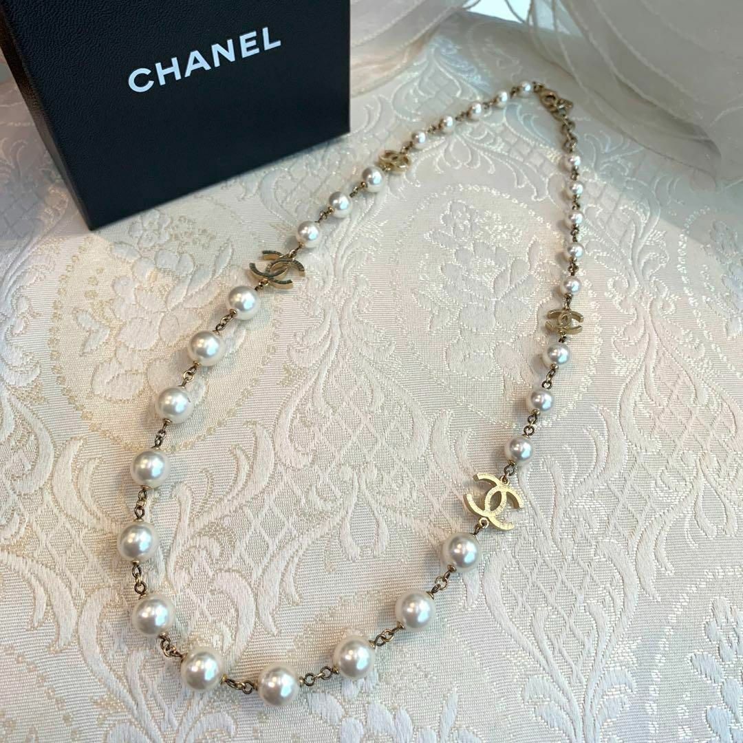 ☆美品☆CHANEL フェイクパール ロングネックレス ココマーク A18 A