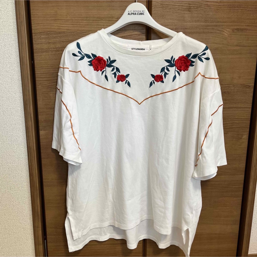 STYLENANDA(スタイルナンダ)の【美品】STYLENANDA  Tシャツ F レディースのトップス(Tシャツ(半袖/袖なし))の商品写真