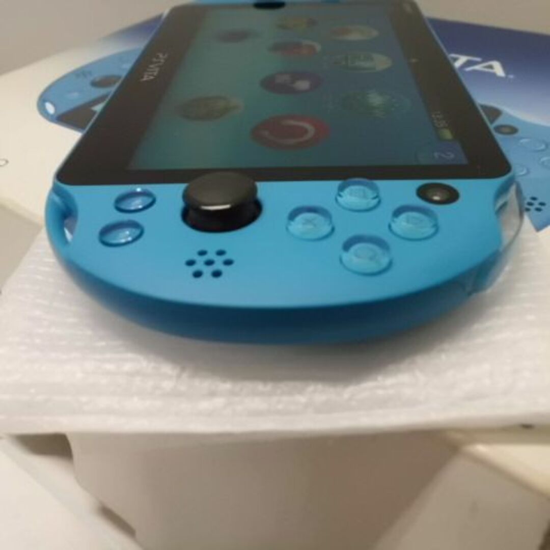 PlayStation Vita(プレイステーションヴィータ)のPSVITA PCH-2000 Aqua Blue エンタメ/ホビーのゲームソフト/ゲーム機本体(携帯用ゲーム機本体)の商品写真