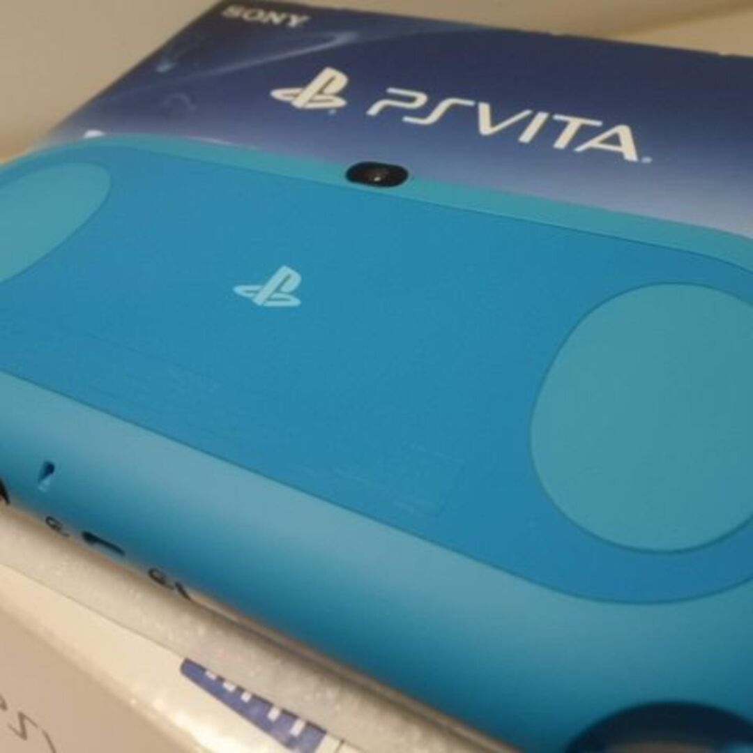 PlayStation Vita(プレイステーションヴィータ)のPSVITA PCH-2000 Aqua Blue エンタメ/ホビーのゲームソフト/ゲーム機本体(携帯用ゲーム機本体)の商品写真