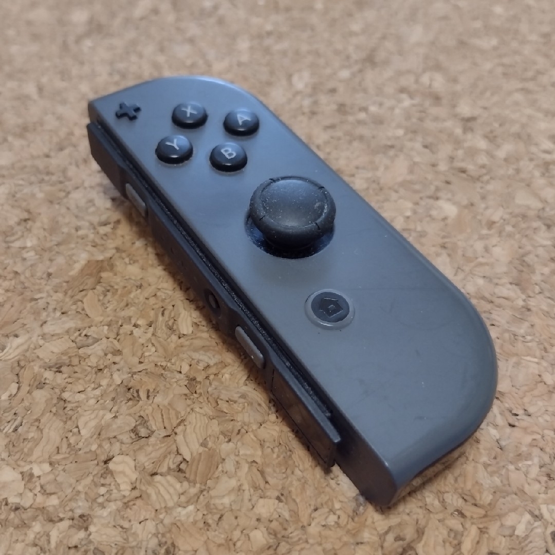 Nintendo Switch(ニンテンドースイッチ)の【ジャンク】任天堂 Switch ジョイコン 黒 エンタメ/ホビーのゲームソフト/ゲーム機本体(その他)の商品写真