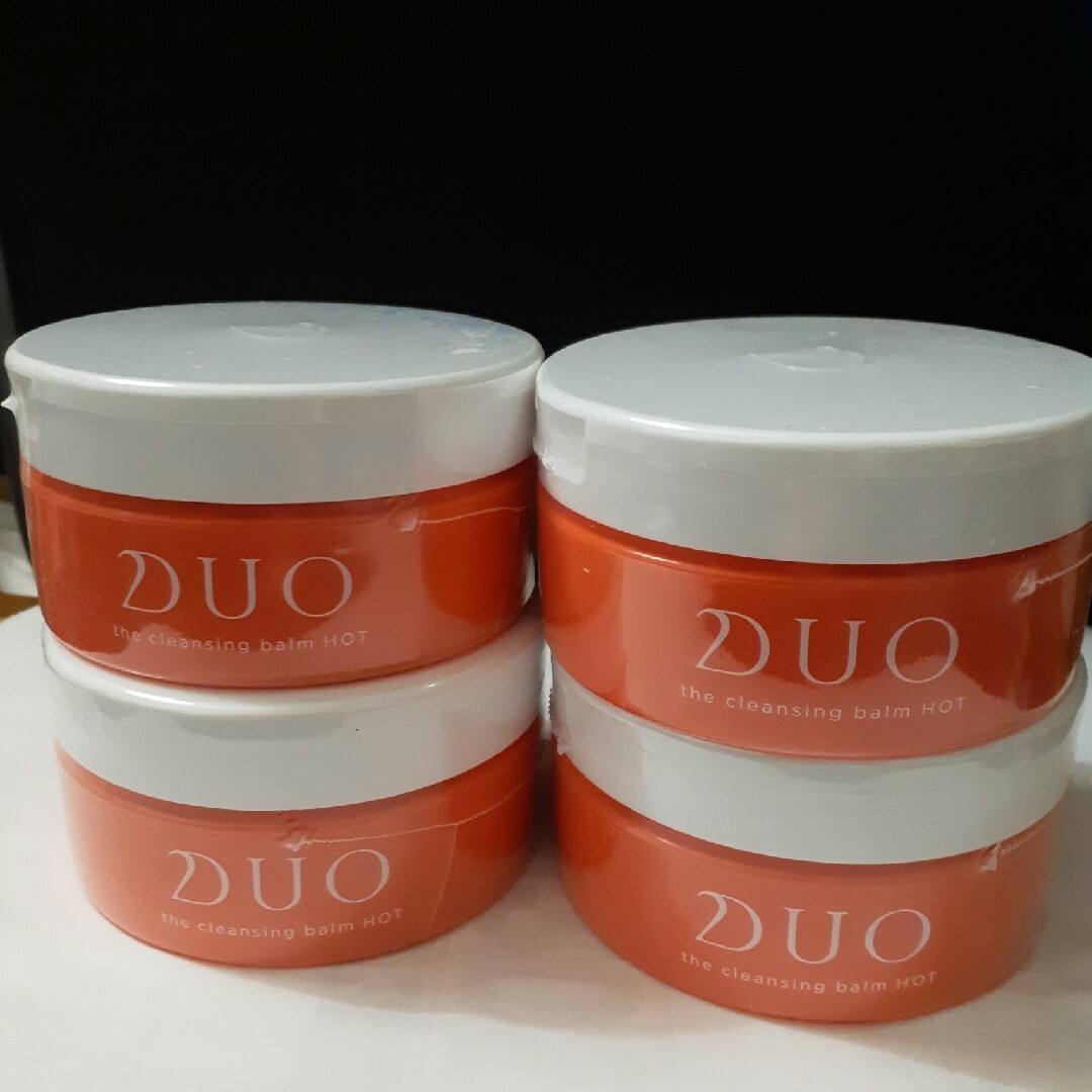 DUO(デュオ)の【新品×4】DUO ザ クレンジングバーム　ホットa 90g×4個セット コスメ/美容のスキンケア/基礎化粧品(クレンジング/メイク落とし)の商品写真