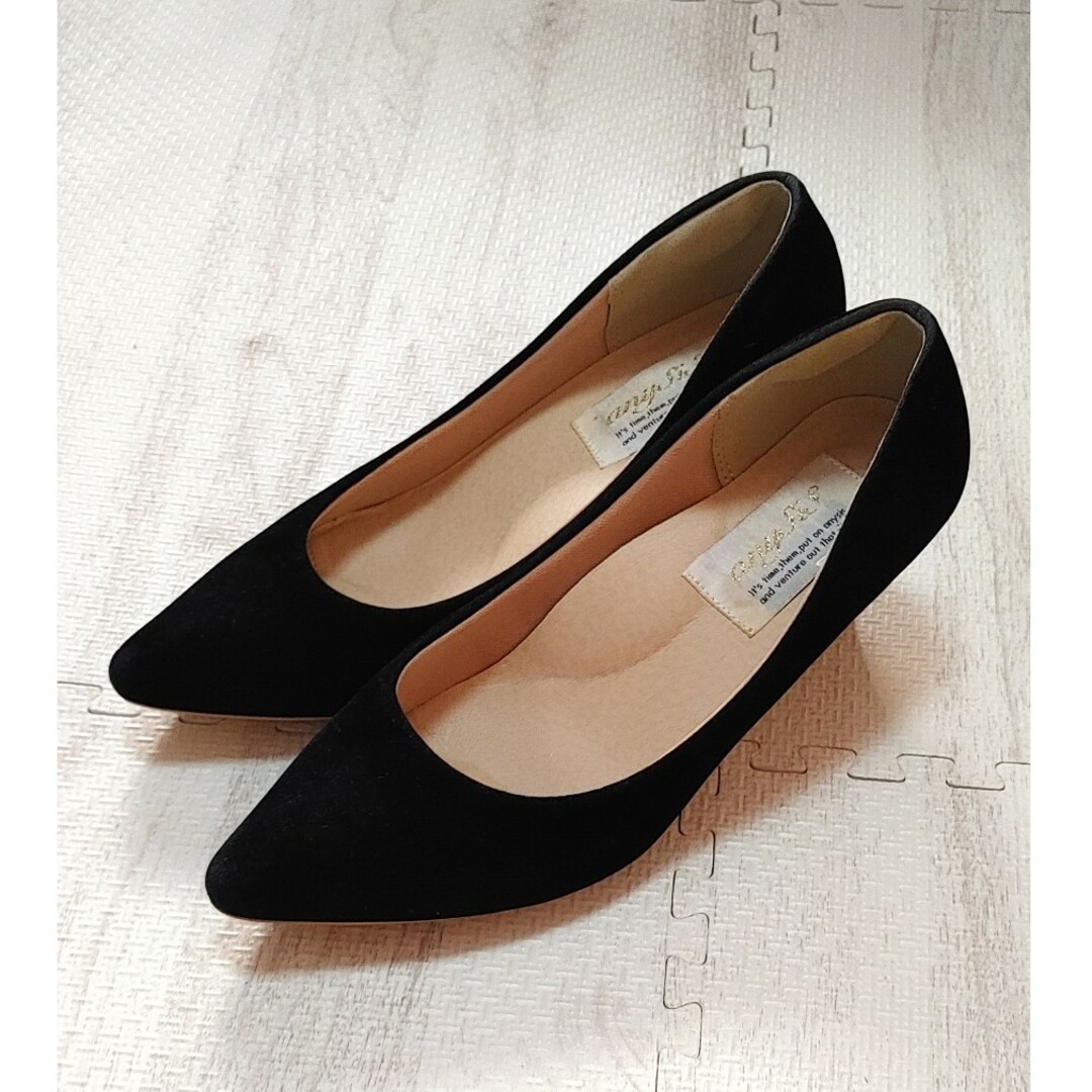 黒ベロアパンプス　6センチ　Mサイズ レディースの靴/シューズ(ハイヒール/パンプス)の商品写真