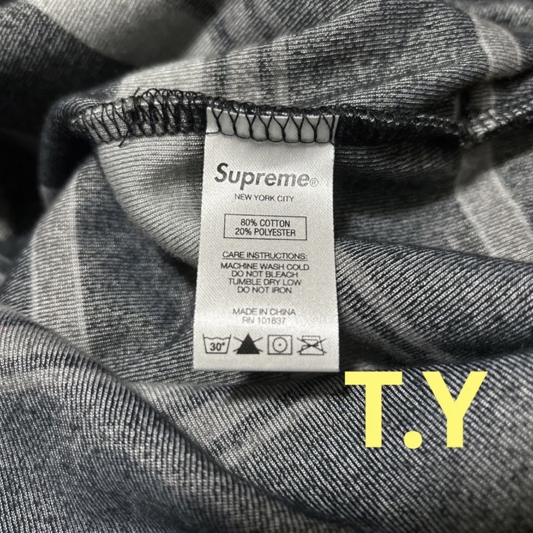 Supreme(シュプリーム)のSupreme Stripe Velour Half Zip Pullover メンズのトップス(スウェット)の商品写真