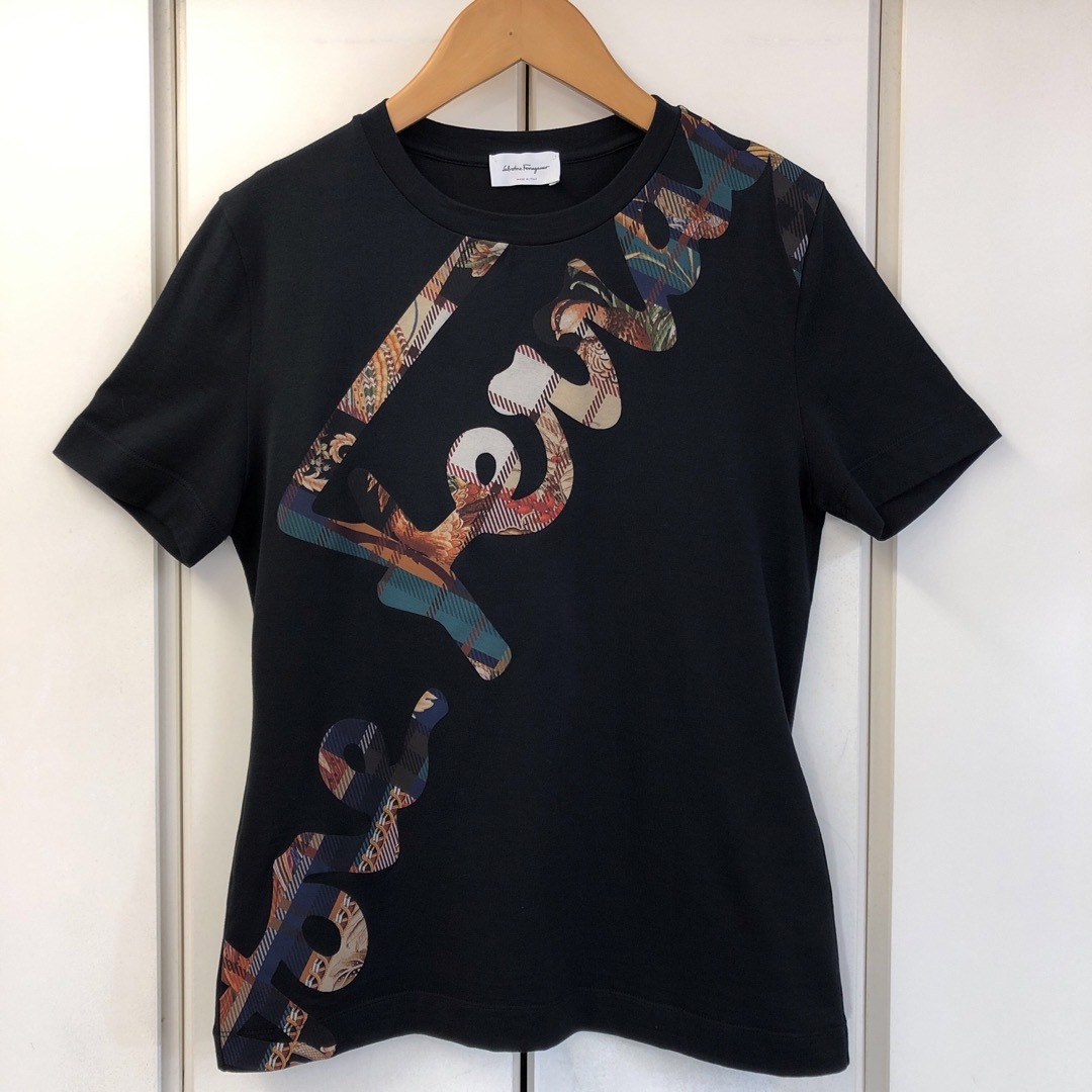 Salvatore Ferragamo - 美品 Salvatore Ferragamo ロゴTシャツ(XS)の