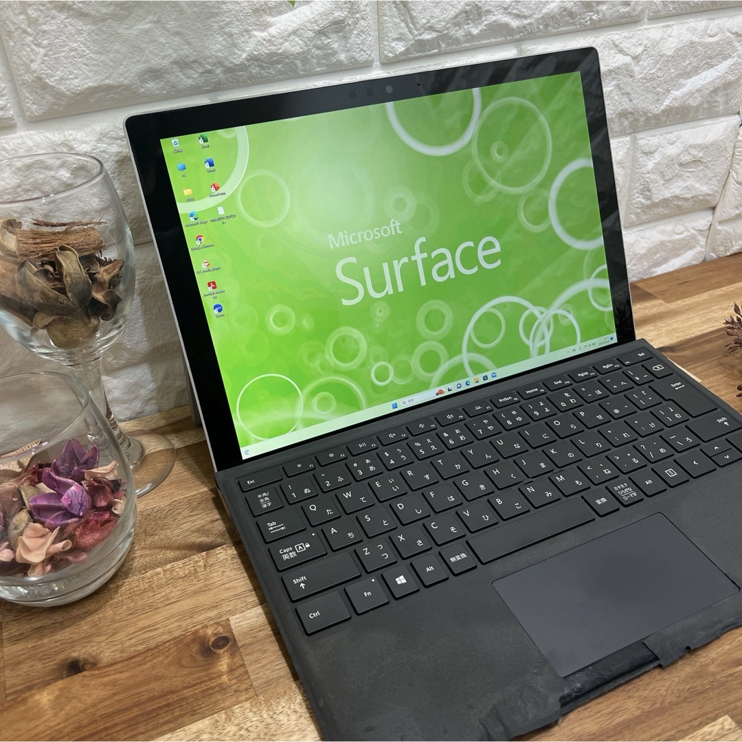MS Surface Pro5 LTE Advanced+キーボード他セット