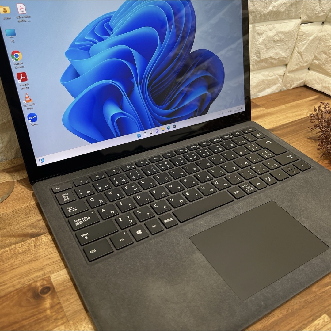 【美品】Surface laptop 2☘Corei7第8世代☘SSD256GB