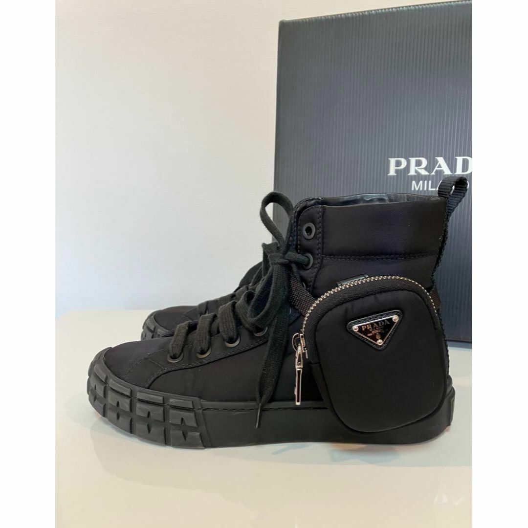 プラダ　PRADA ハイカット　スニーカー　ポーチ付き