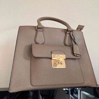 マイケルコース(Michael Kors)のマイケルコース　MICHAELKORS バッグ　グレージュ(ハンドバッグ)