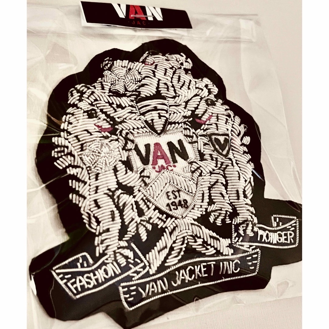 VAN Jacket(ヴァンヂャケット)のVAN JACKET貴重なシルバーモール刺繍エンブレム大変貴重です。 メンズのファッション小物(その他)の商品写真