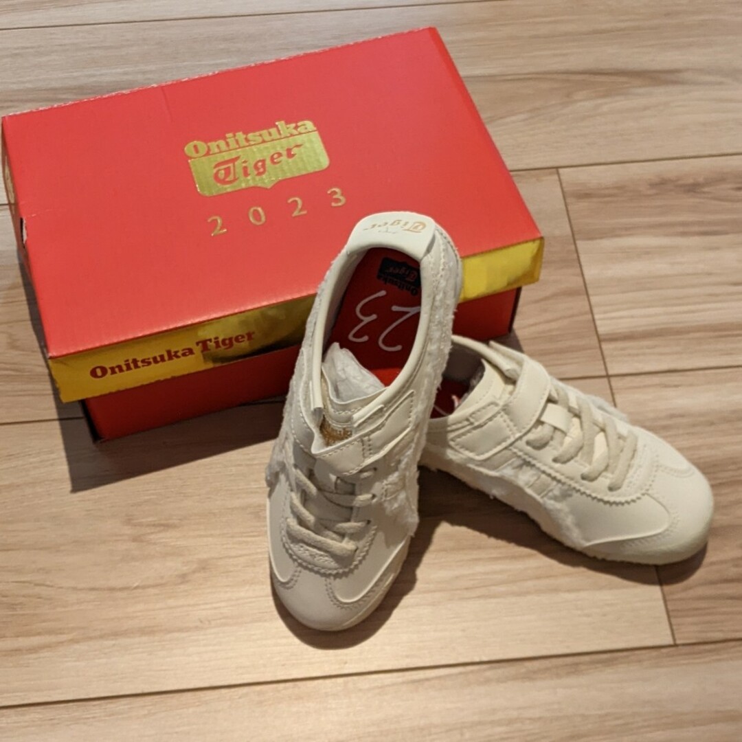 【新品未使用】Onitsuka Tiger　キッズ