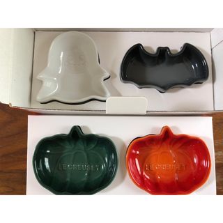 【週末まで価格】ルクルーゼ　食器 ミニ・ハロウィン　ディッシュ (4個入り)