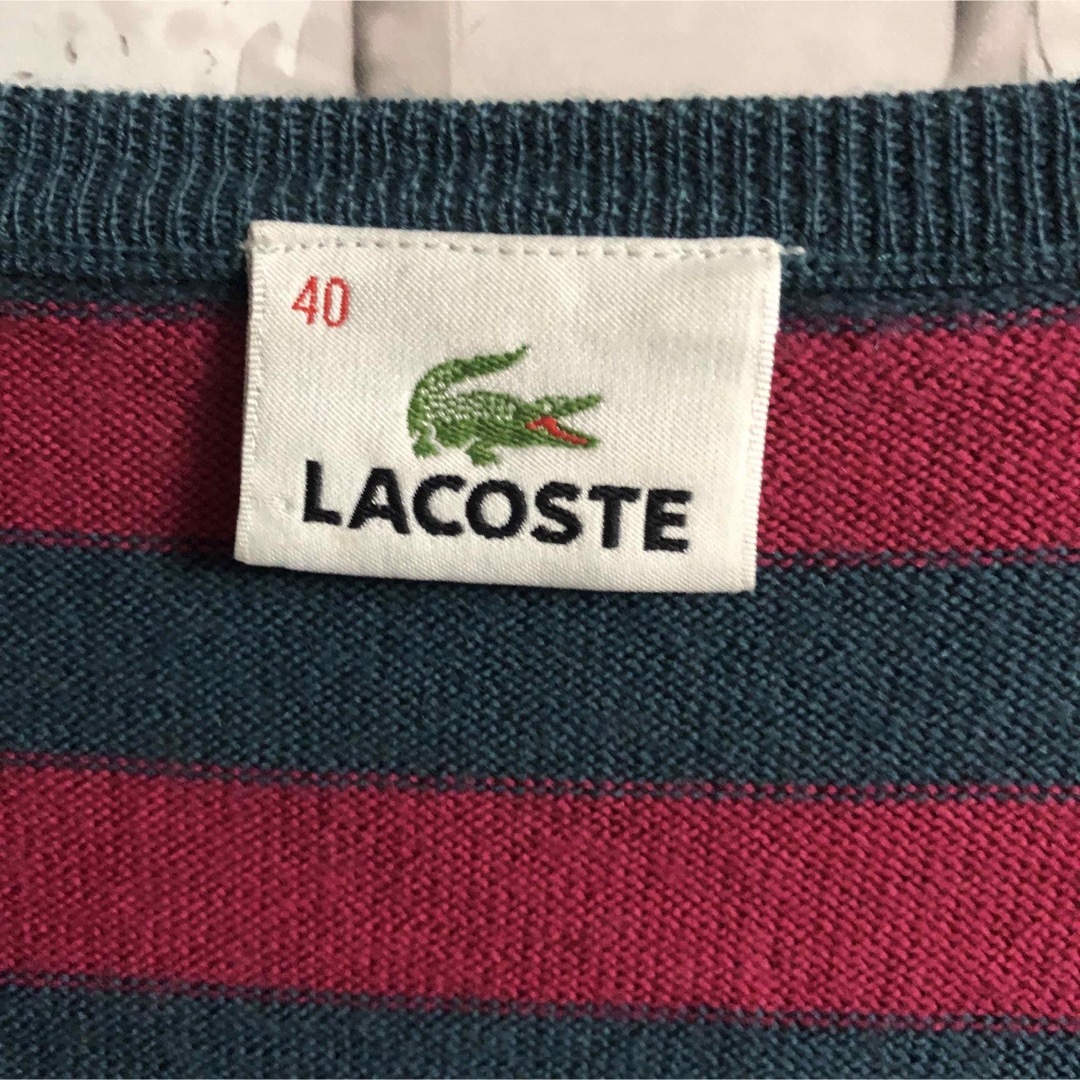 LACOSTE(ラコステ)のラコステ　vネック　ニット　ワンポイント　刺繍ロゴ ボーダー　ファブリカ製 メンズのトップス(ニット/セーター)の商品写真