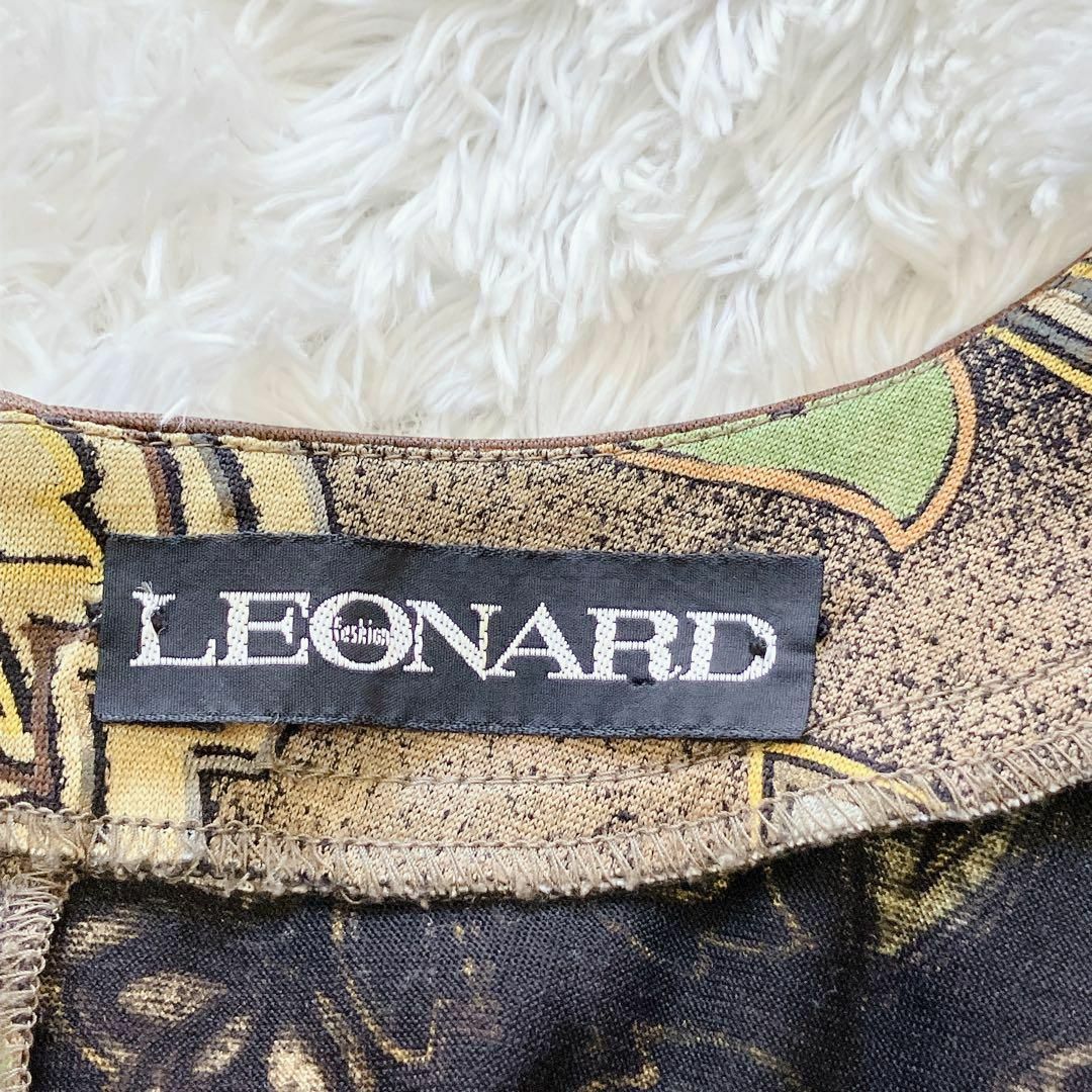 LEONARD(レオナール)の美品✨️レオナール プルオーバー ゆったりM ウール シルク モスグリーン 花柄 レディースのトップス(ニット/セーター)の商品写真