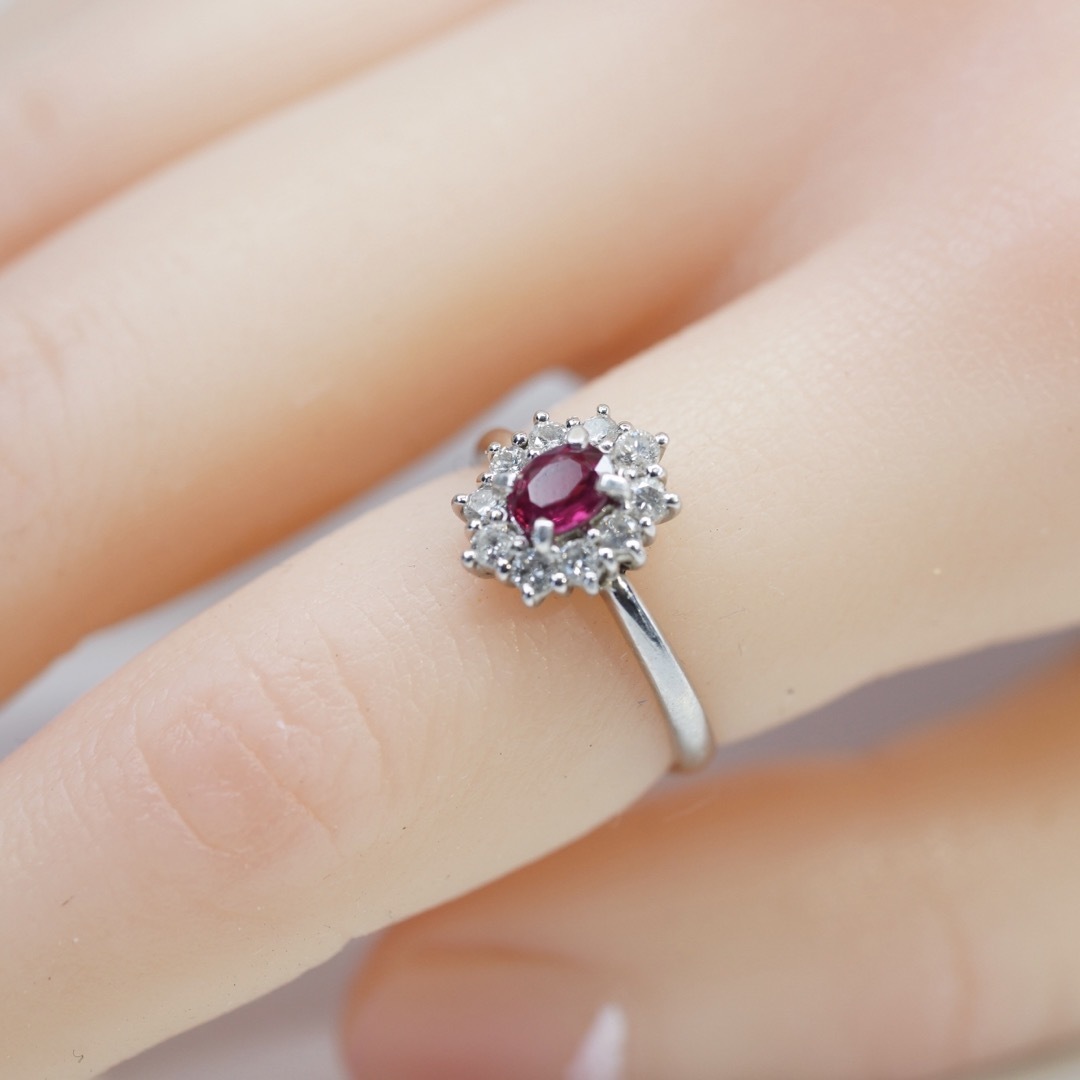 高級　ルビー　プラチナ　リング　ダイヤモンド レディースのアクセサリー(リング(指輪))の商品写真