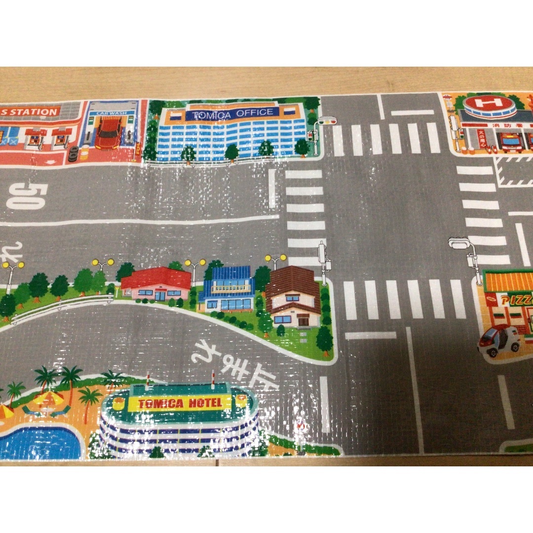 トミカシリーズ(トミカシリーズ)のトミカ　くるくるマップ　道路  キッズ/ベビー/マタニティのおもちゃ(電車のおもちゃ/車)の商品写真