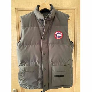 カナダグース(CANADA GOOSE)のカナダグースダウンベスト(ダウンベスト)