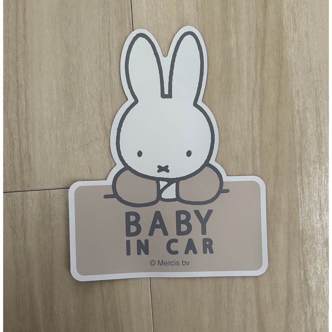 車用　BABYステッカー　マグネット キッズ/ベビー/マタニティの外出/移動用品(その他)の商品写真