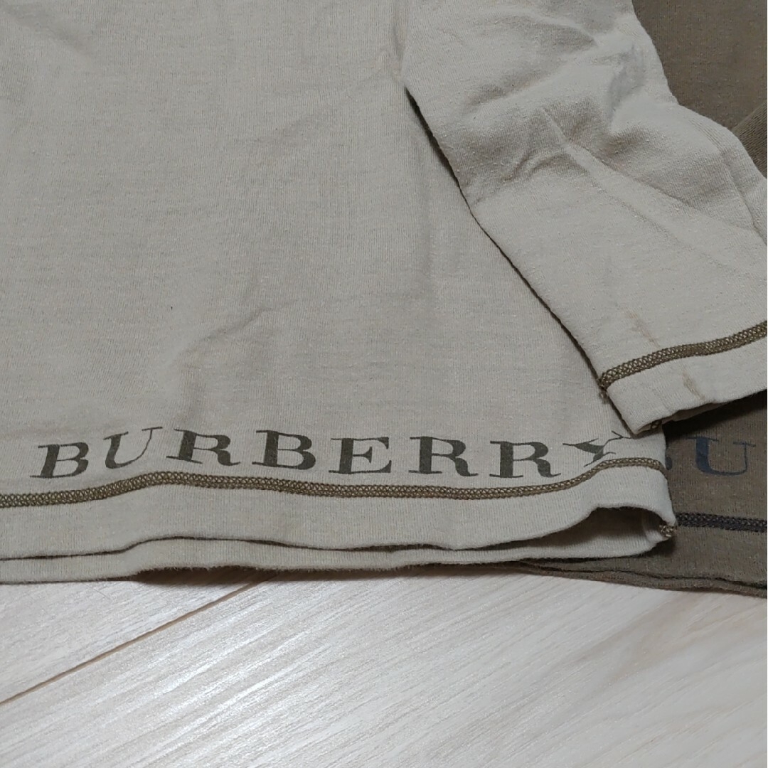 BURBERRY(バーバリー)のバーバリー カットソー リバーシブル 120A  2枚組 キッズ/ベビー/マタニティのキッズ服男の子用(90cm~)(Tシャツ/カットソー)の商品写真