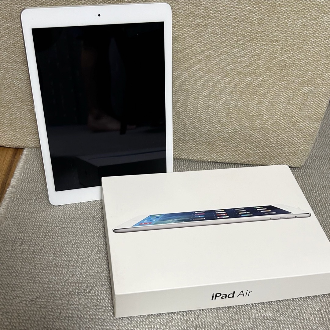 Apple - iPad Air 64GB WiFiモデル A1474 シルバーの通販 by てんてん