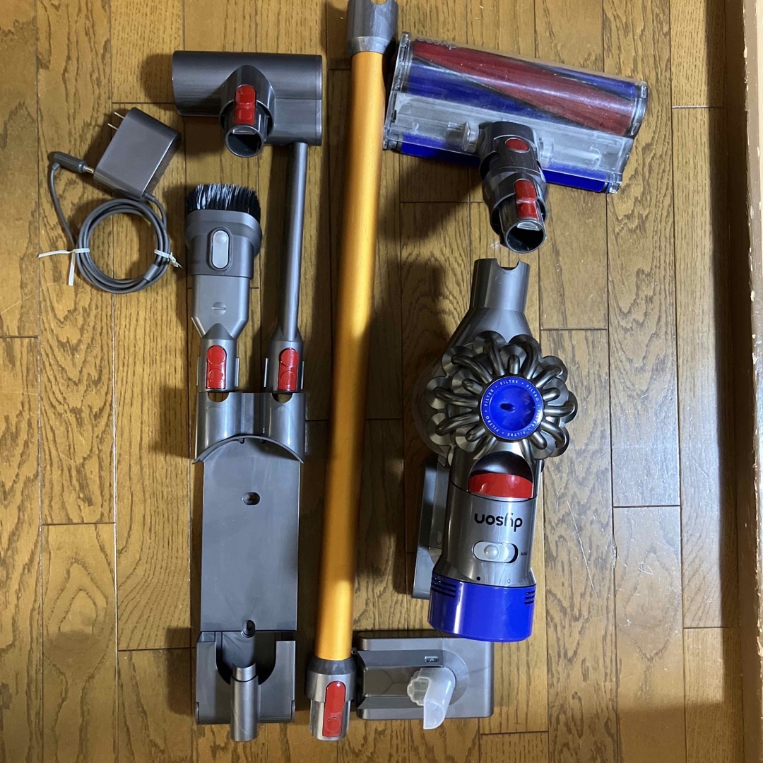 Dyson - dyson v8 fluffy sv10ff ジャンク品 簡易清掃の通販 by to's