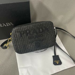 PRADA  ナイロンポーチ　エナメルレザー　希少品　新同