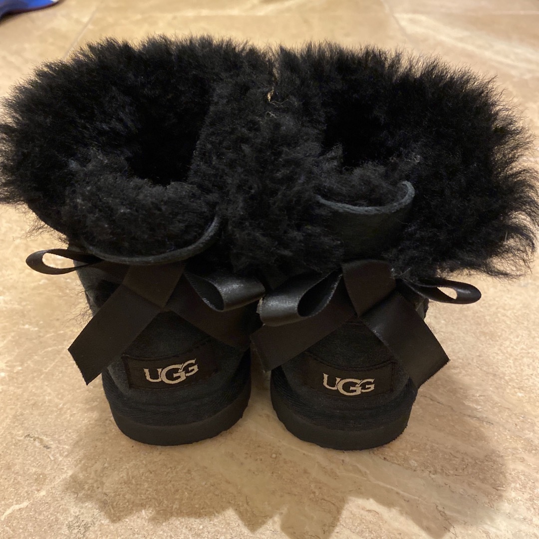 UGG(アグ)のキッズ UGG ムートンブーツ 17cm キッズ/ベビー/マタニティのキッズ靴/シューズ(15cm~)(ブーツ)の商品写真