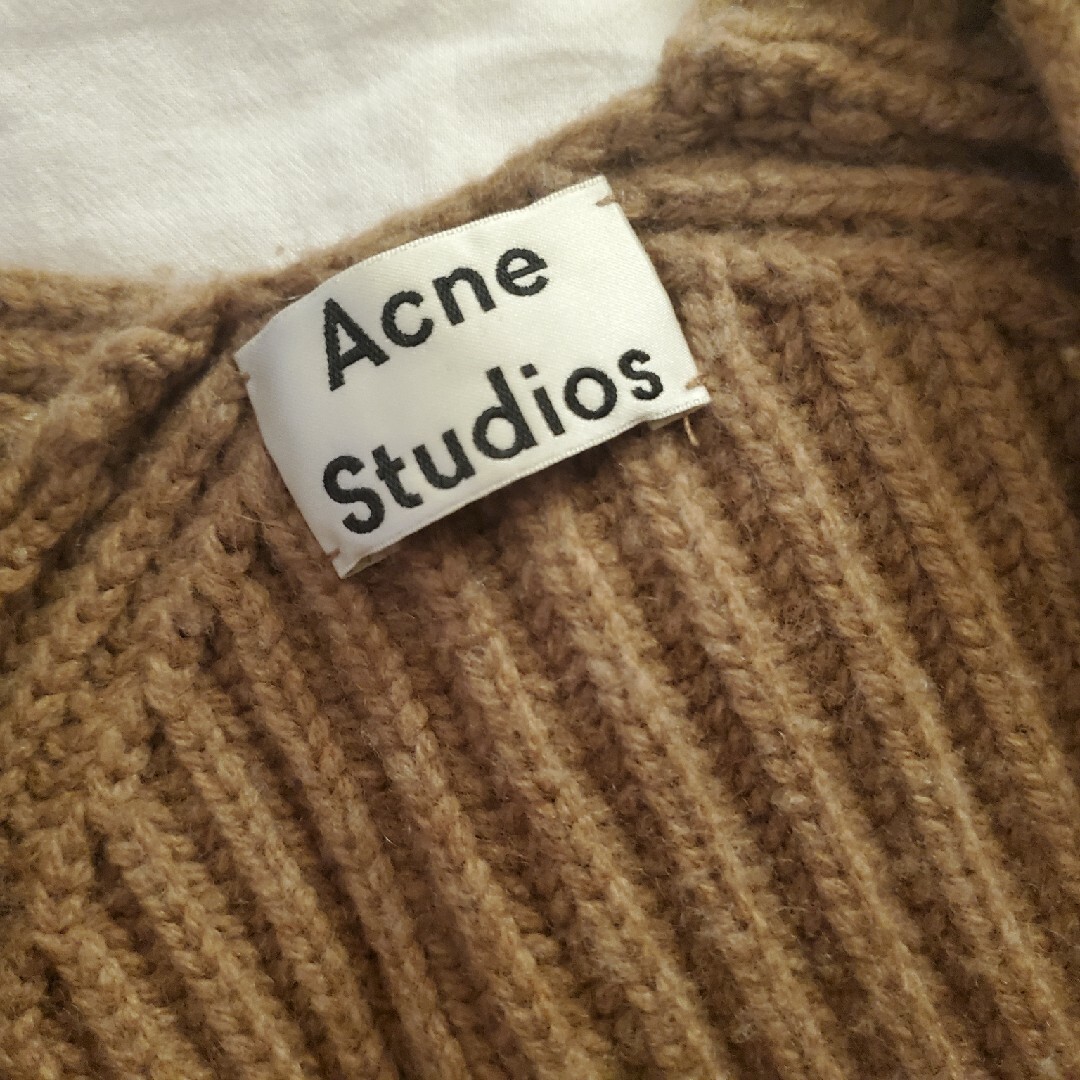 Acne Studios(アクネストゥディオズ)の【大幅値下げ】Acne Studios ニット レディースのトップス(ニット/セーター)の商品写真