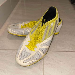 アディダス(adidas)のAdidas Arriba 4 26cm イエロー (800m~5000m用)(陸上競技)