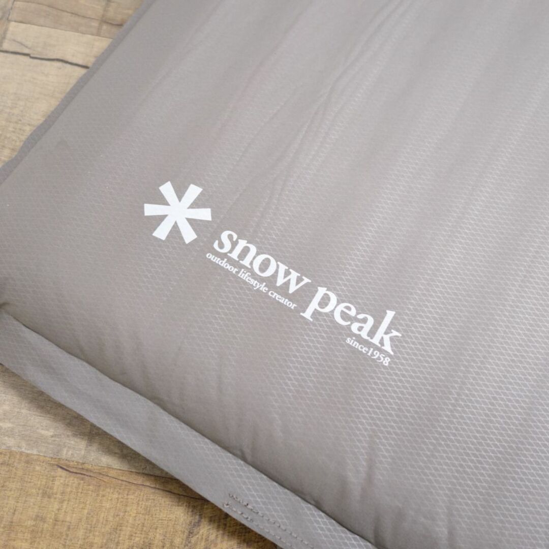美品 スノーピーク snowpeak キャンピングマット２.5W TM-193 インフレータブル マット 寝具 キャンプ アウトドア