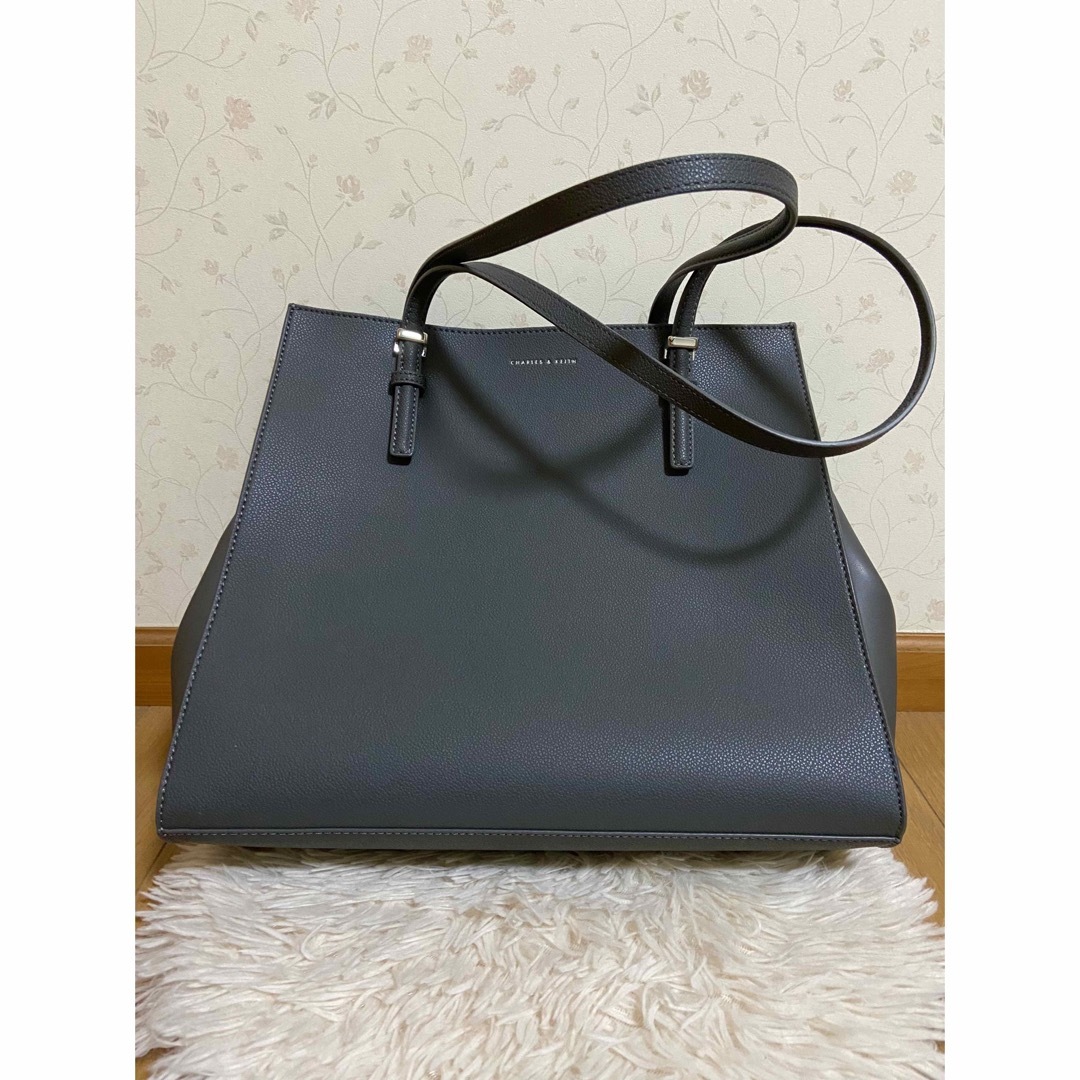 Charles and Keith - トートバッグ/CHARLES & KEITH