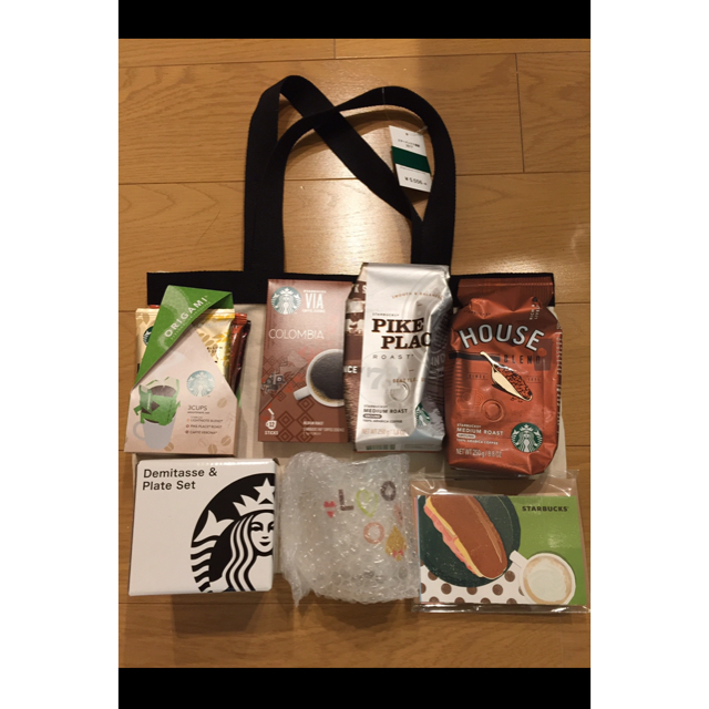 Starbucks Coffee(スターバックスコーヒー)のアトリエユンさん専用 スタバ 福袋 2017 抜き取りなし 食品/飲料/酒の飲料(コーヒー)の商品写真